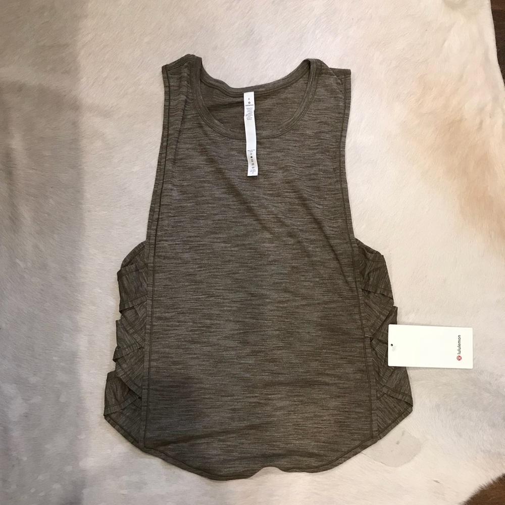 LuluLemon Var-City Muscle Tank